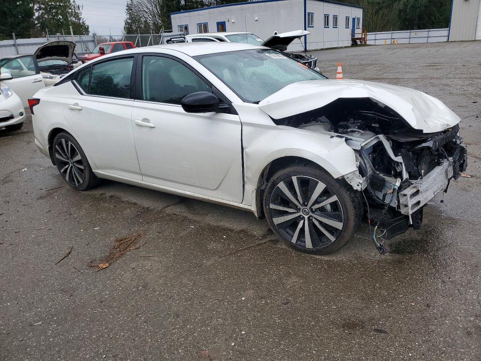 2022 Nissan Altima 2.5 sr