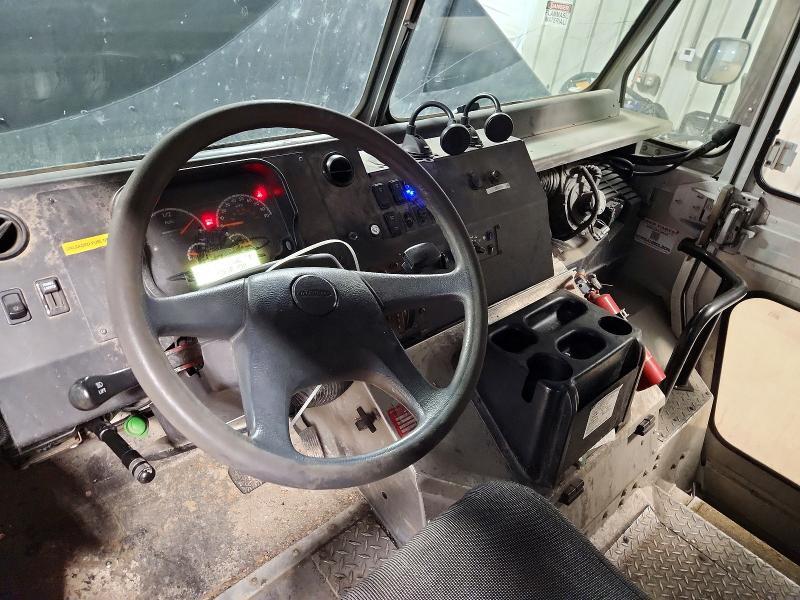 2020 Freightliner MT45G Chassis Delivery Truck