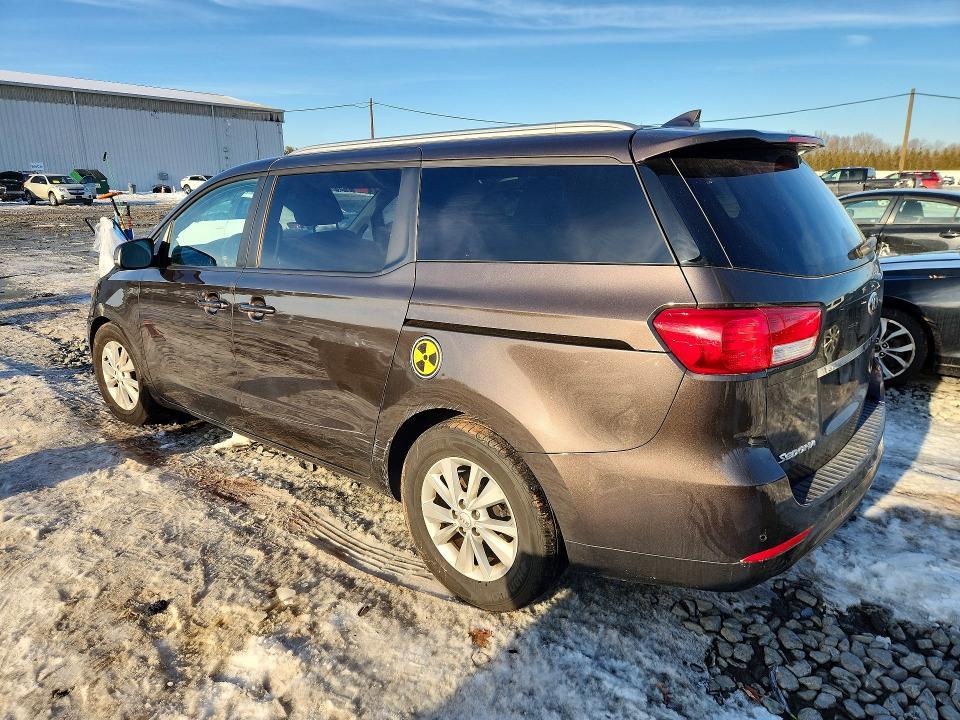 2017 KIA Sedona lx