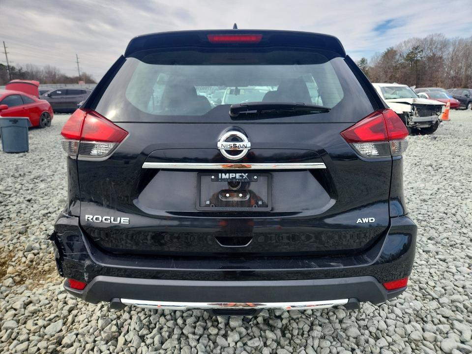 2018 Nissan Rogue s