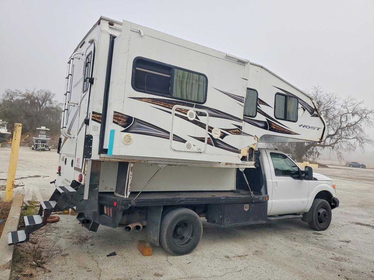 2016 Ford F350 Super Duty RV