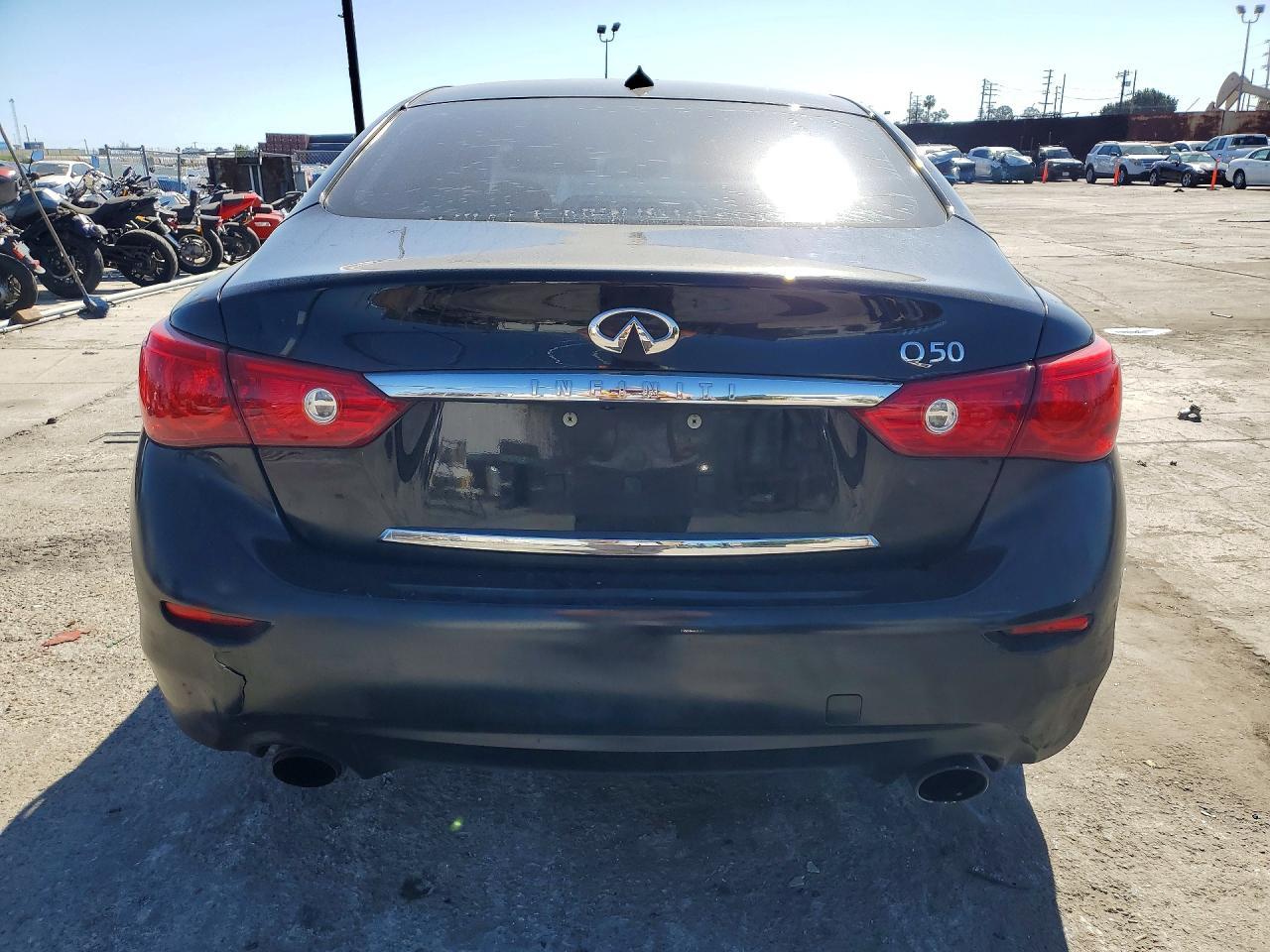 2015 Infiniti Q50 Base