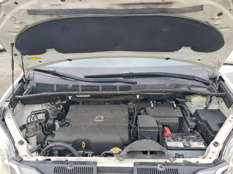 2016 Toyota Sienna xle