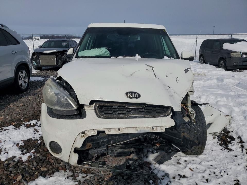 2013 KIA Soul +