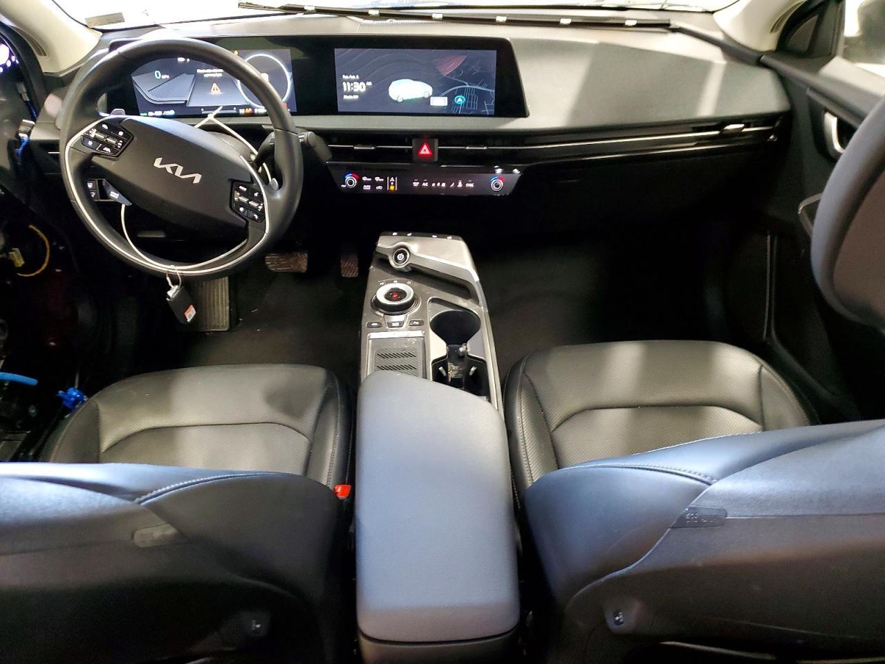 2024 KIA EV6 Light