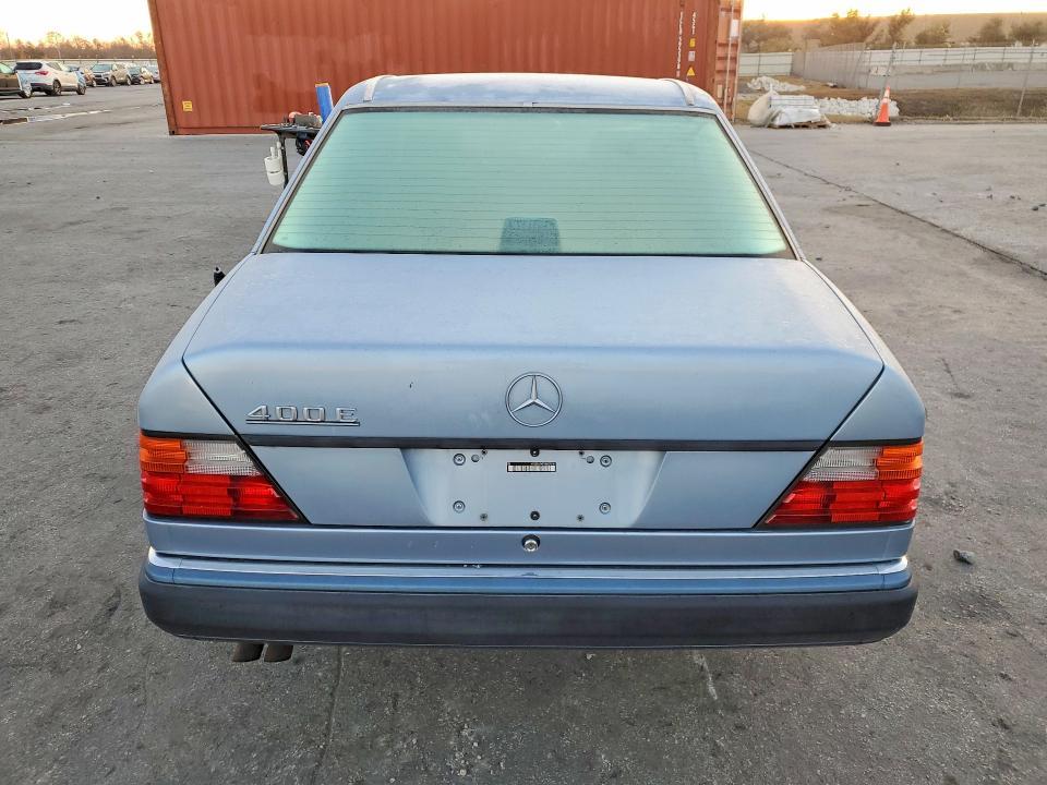 1992 Mercedes-Benz 400 e