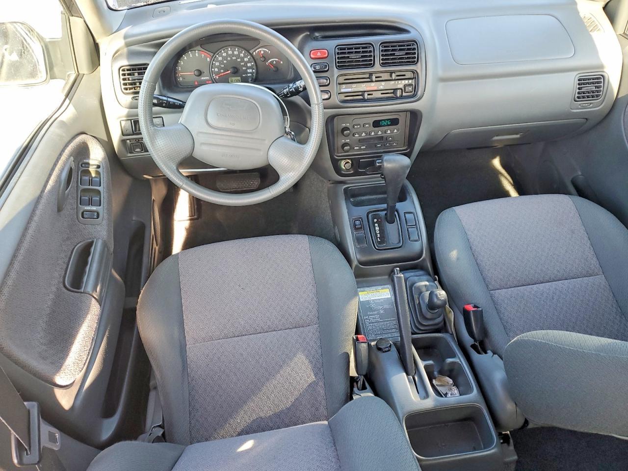 2001 Chevrolet Tracker