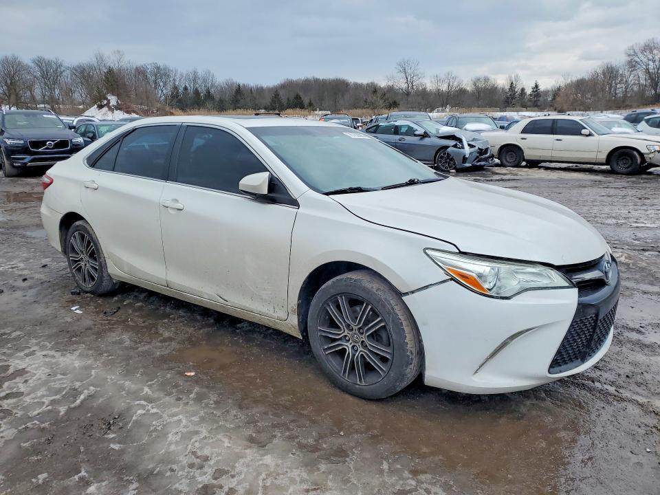 2015 Toyota Camry xse