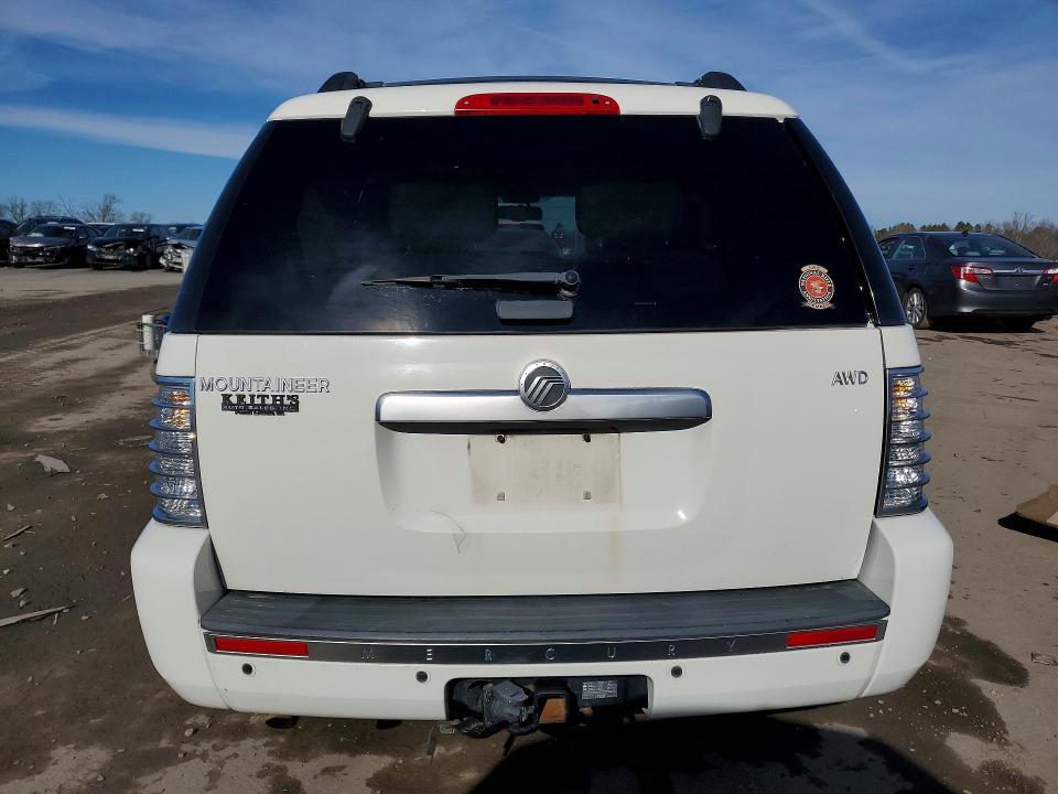 2010 Mercury Mountaineer Luxury