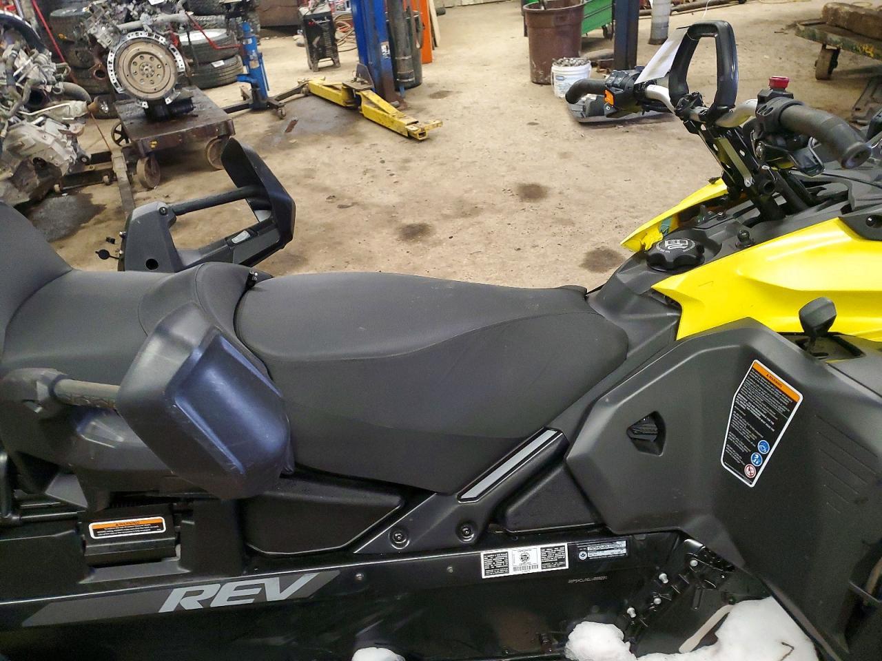 2020 Skidoo Expedition SE 900 A