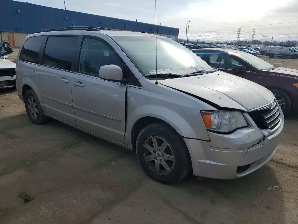 2010 Chrysler Town & Country Touring