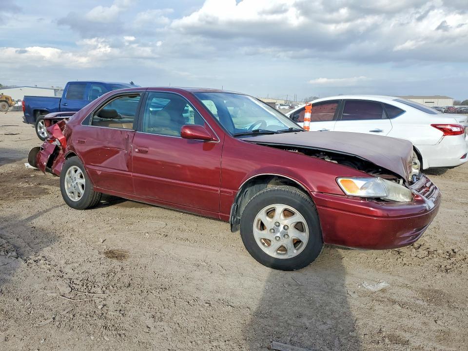 1999 Toyota Camry le