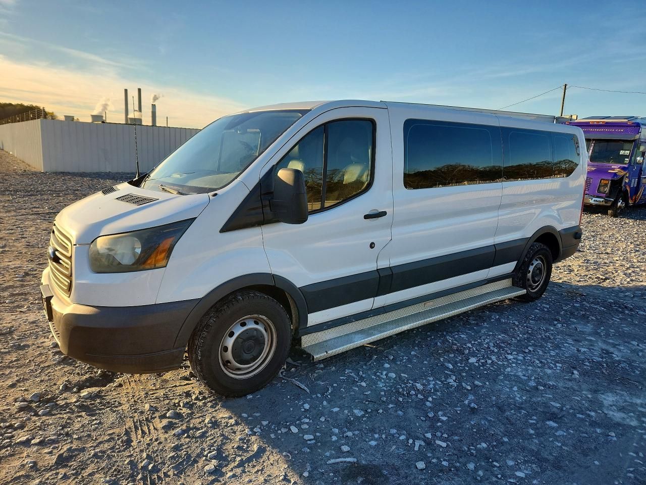 2015 Ford Transit Wagon T-350