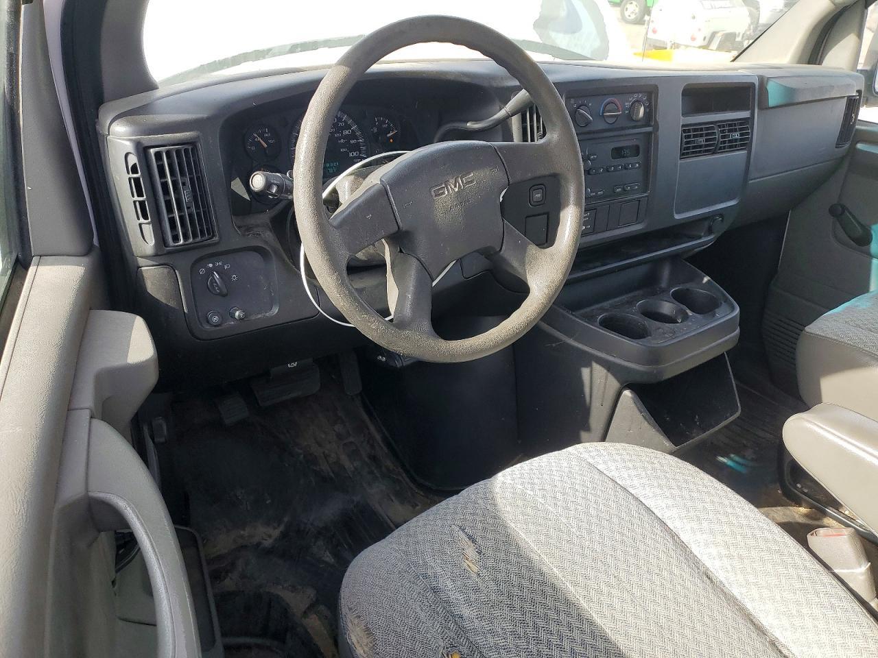 2005 GMC Savana G2500