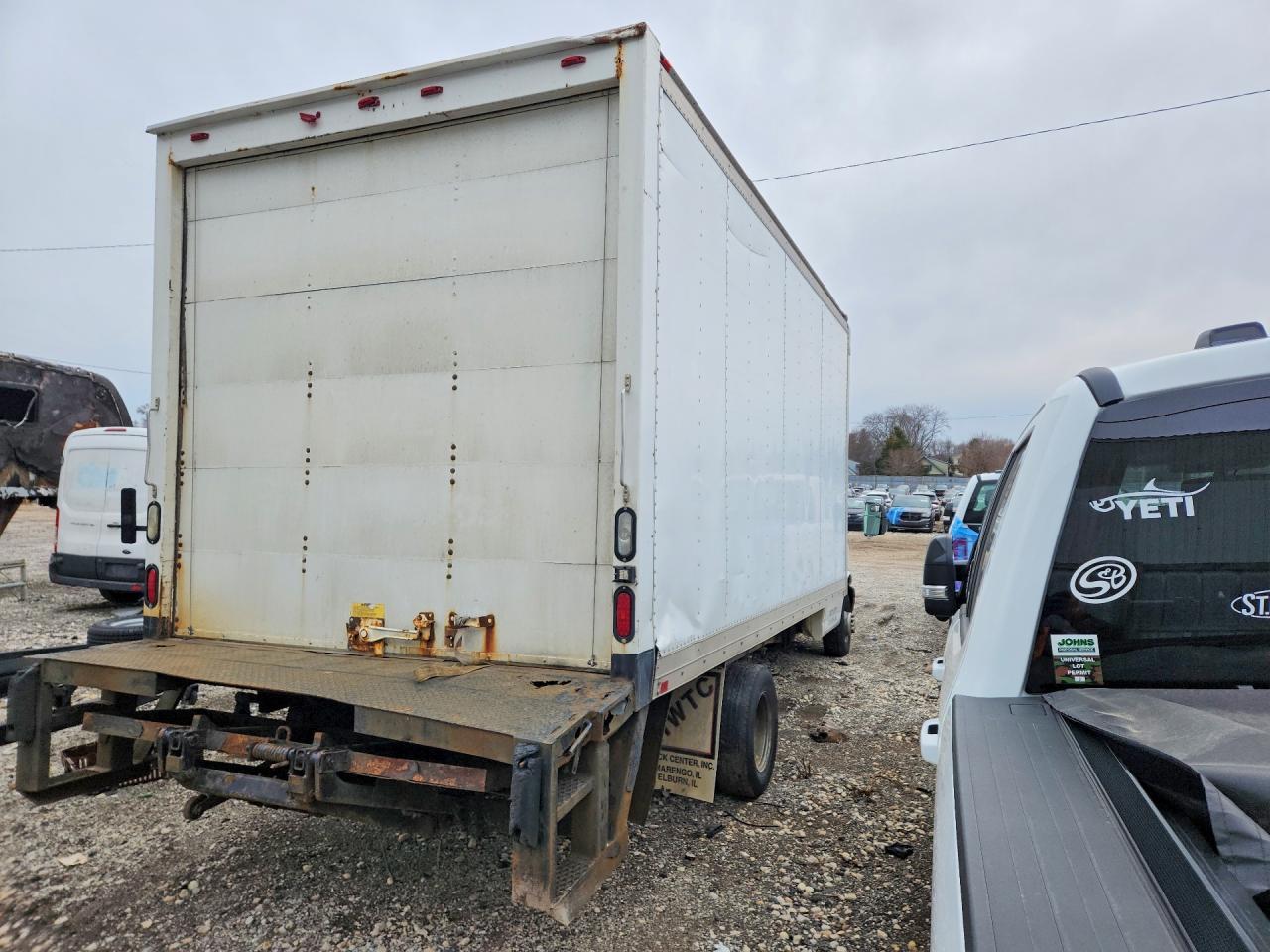2013 Chevrolet Express G3500 BOX Truck