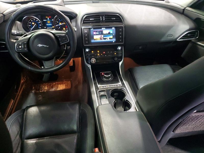 2017 Jaguar Xe Prestige