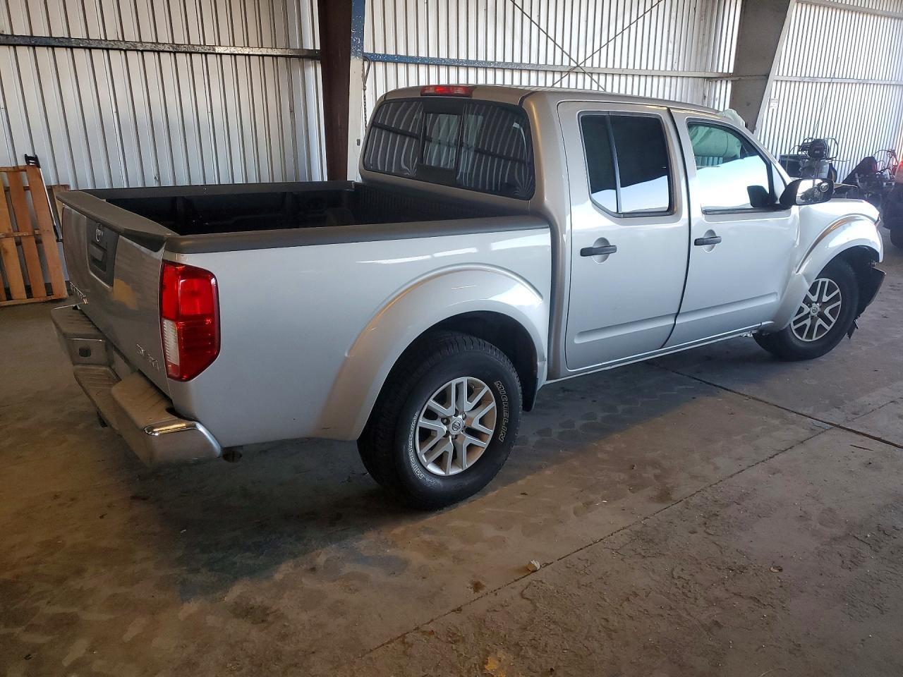 2016 Nissan Frontier s