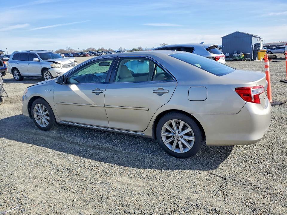 2014 Toyota Camry Hybrid