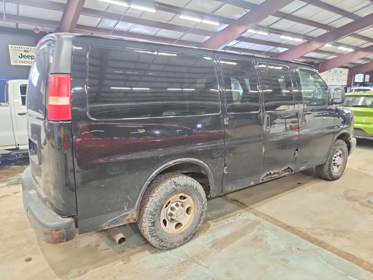 2013 Chevrolet Express G2500 ls