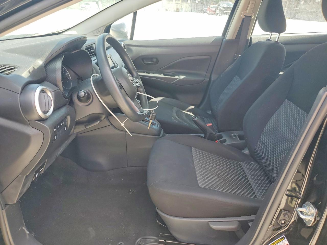 2023 Nissan Versa s