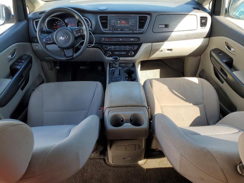 2015 KIA Sedona lx