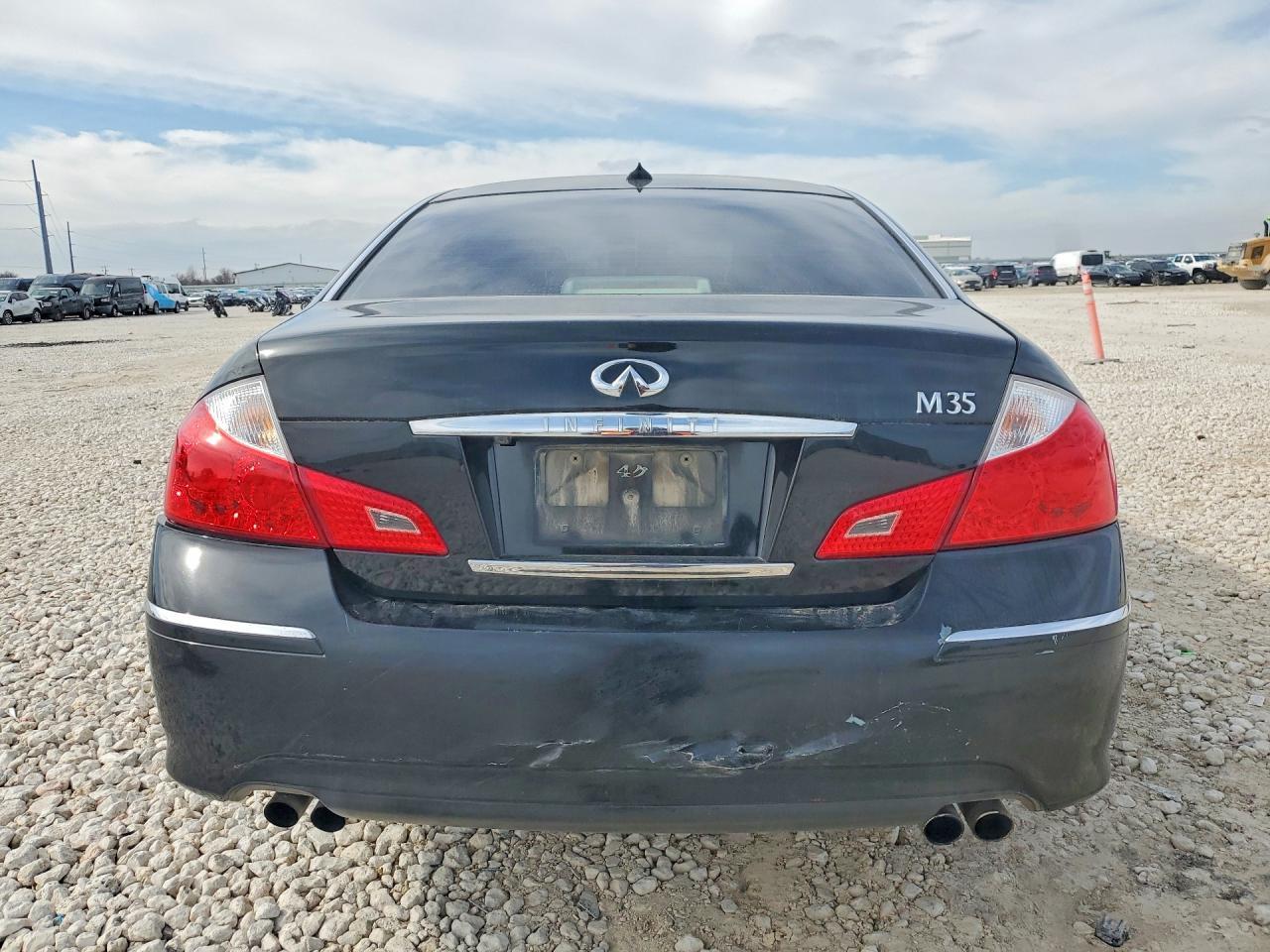 2009 Infiniti M35 Base