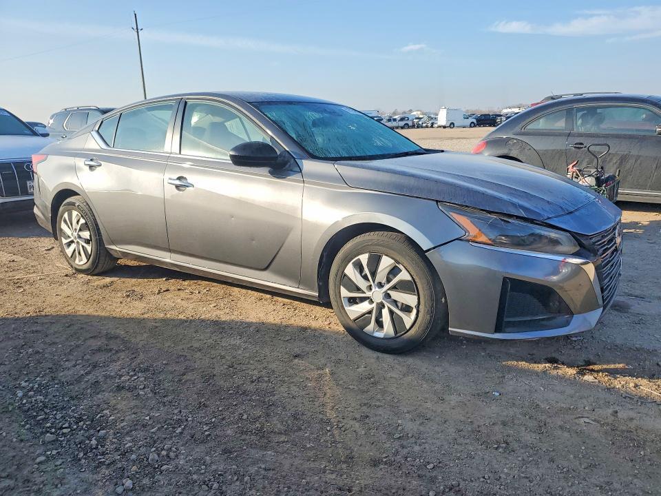 2024 Nissan Altima s