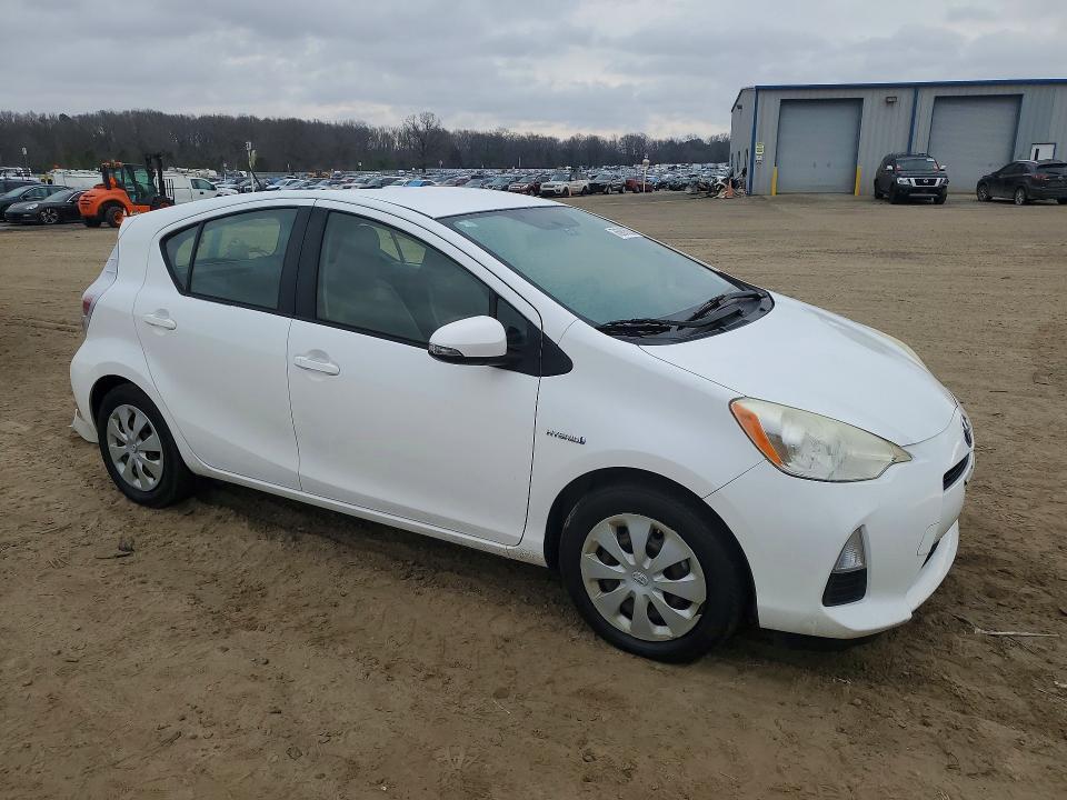 2014 Toyota Prius c