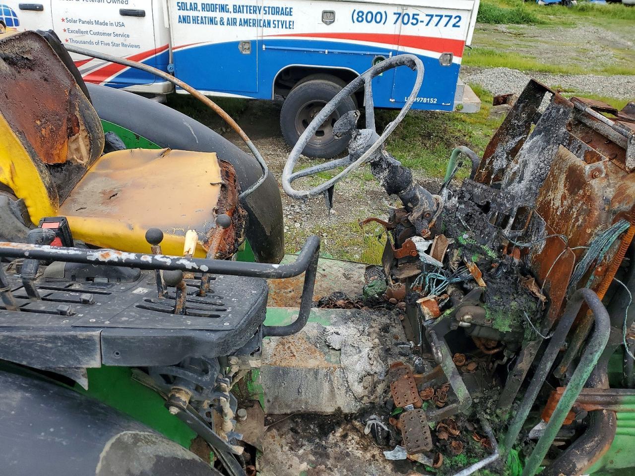 2004 John Deere 6420 Tractor