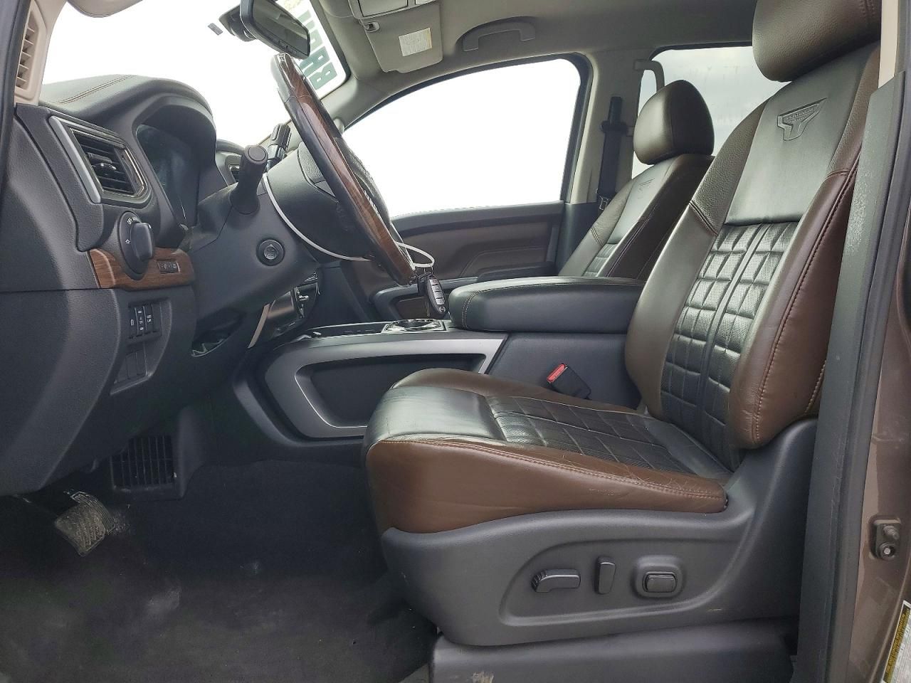 2016 Nissan Titan XD SL