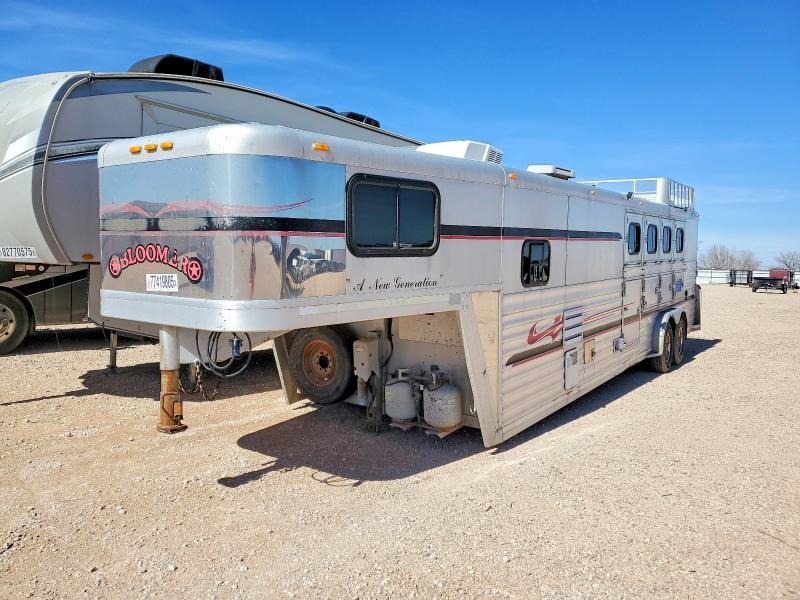 2000 Bloomer Horse Trailer
