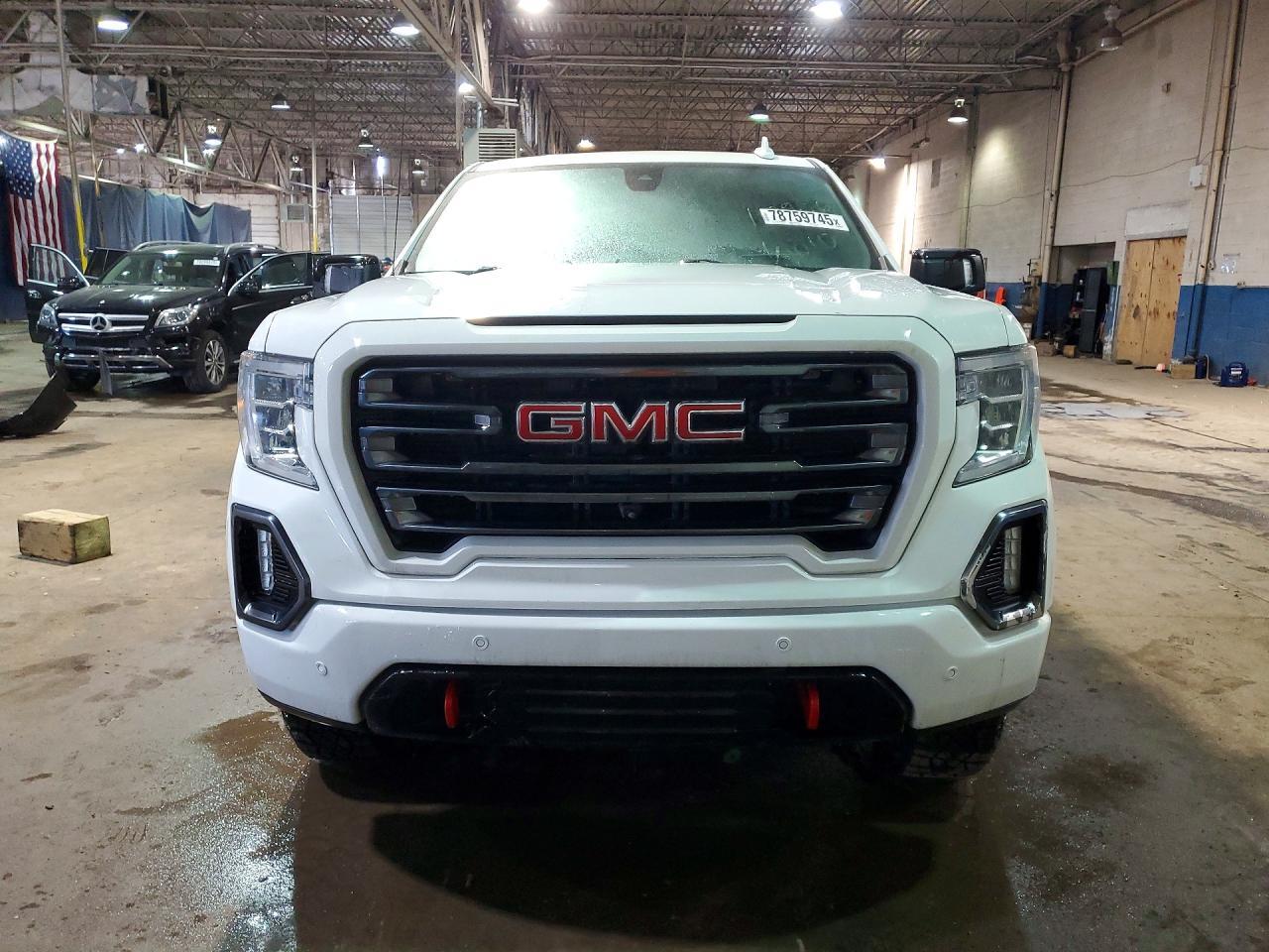 2022 GMC Sierra Limited K1500 AT4