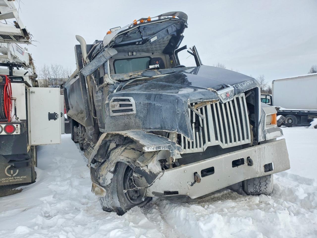 2021 Western Star 4700 Dump Truck
