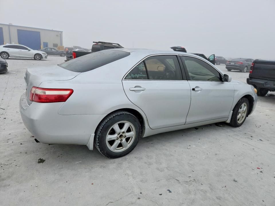 2009 Toyota Camry le
