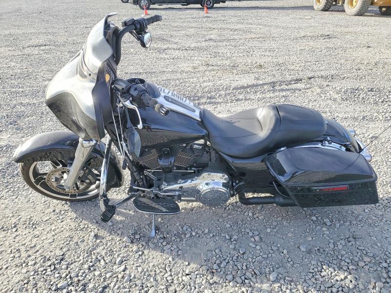 2019 Harley-Davidson Flhx