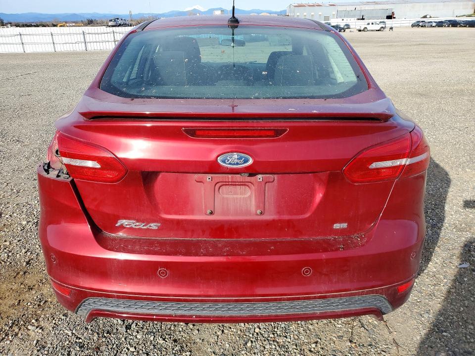 2016 Ford Focus se