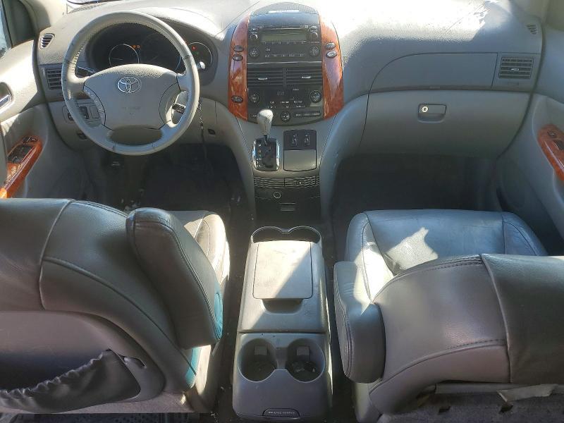 2006 Toyota Sienna xle 7 Passenger