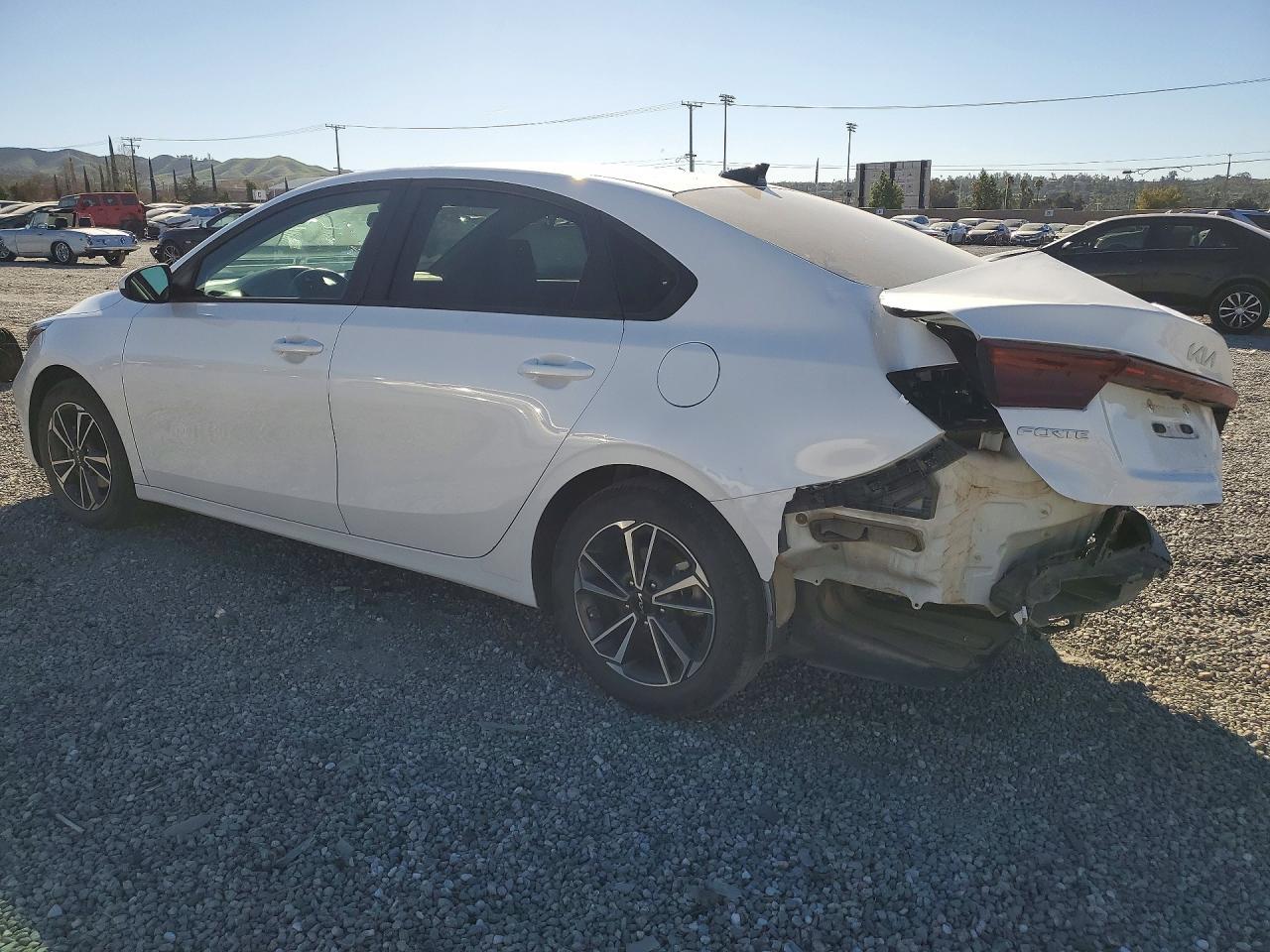 2022 KIA Forte fe