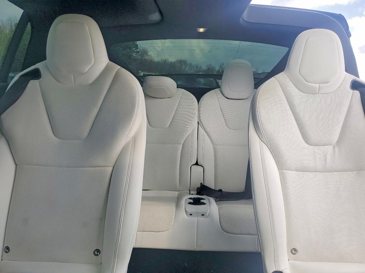 2022 Tesla Model x
