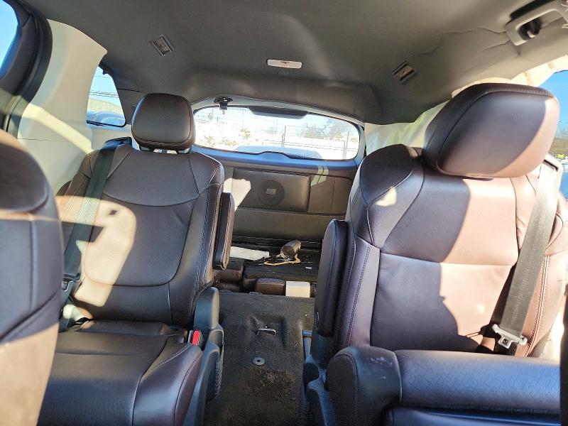 2023 Toyota Sienna Platinum 7-passenger