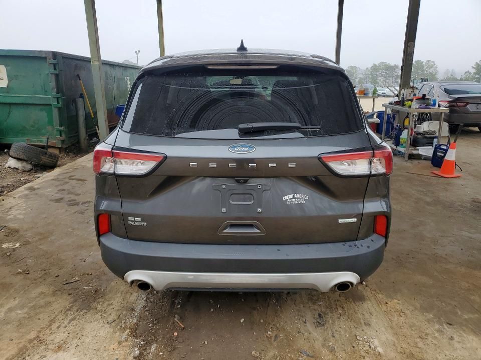 2020 Ford Escape se