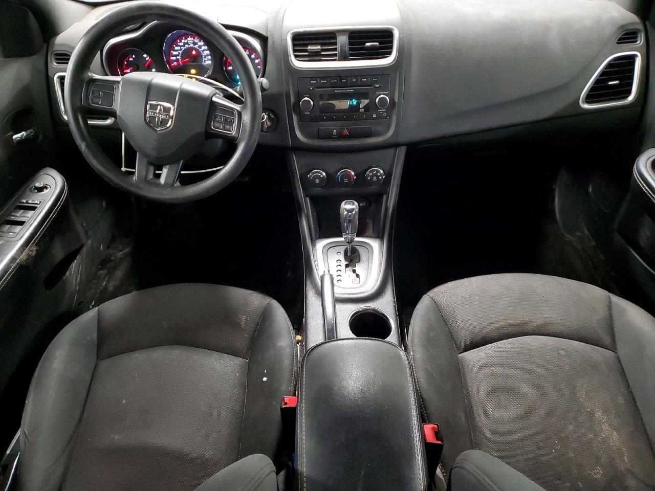 2012 Dodge Avenger se
