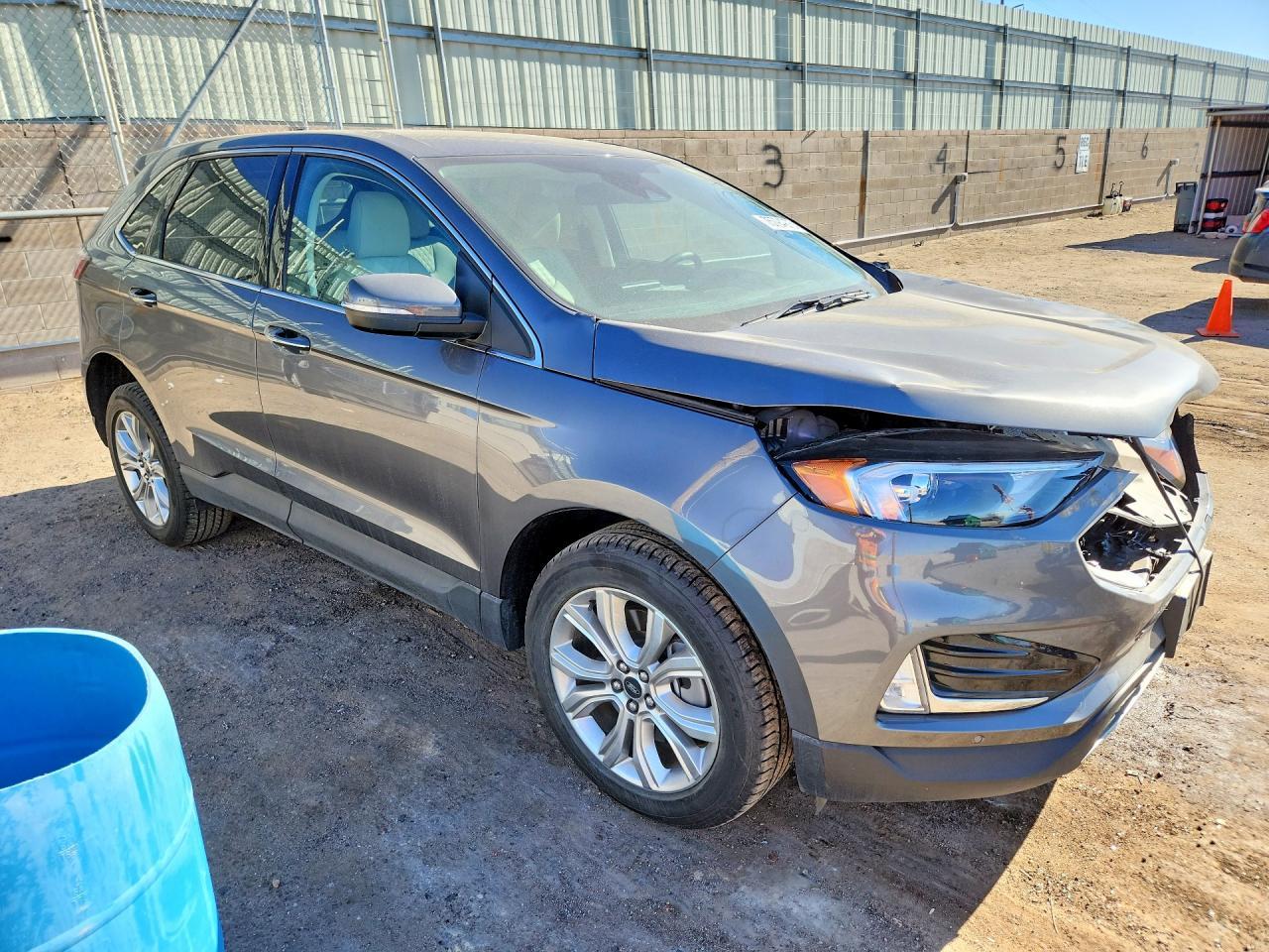 2023 Ford Edge Titanium