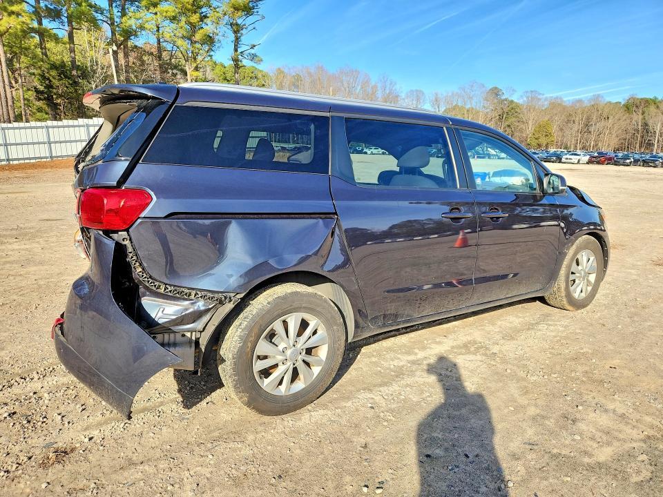 2016 KIA Sedona lx