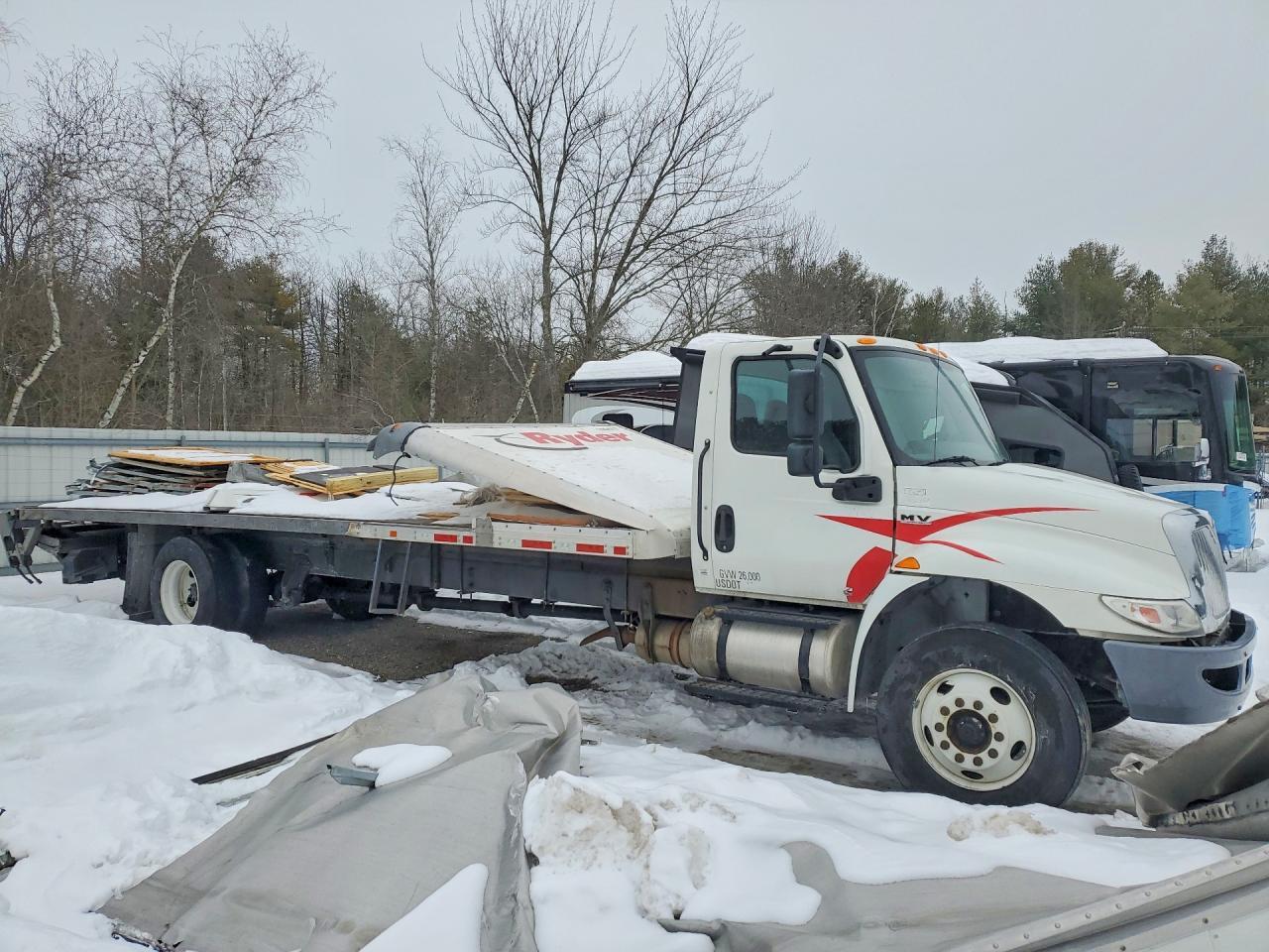 2020 International MV607 BOX Truck