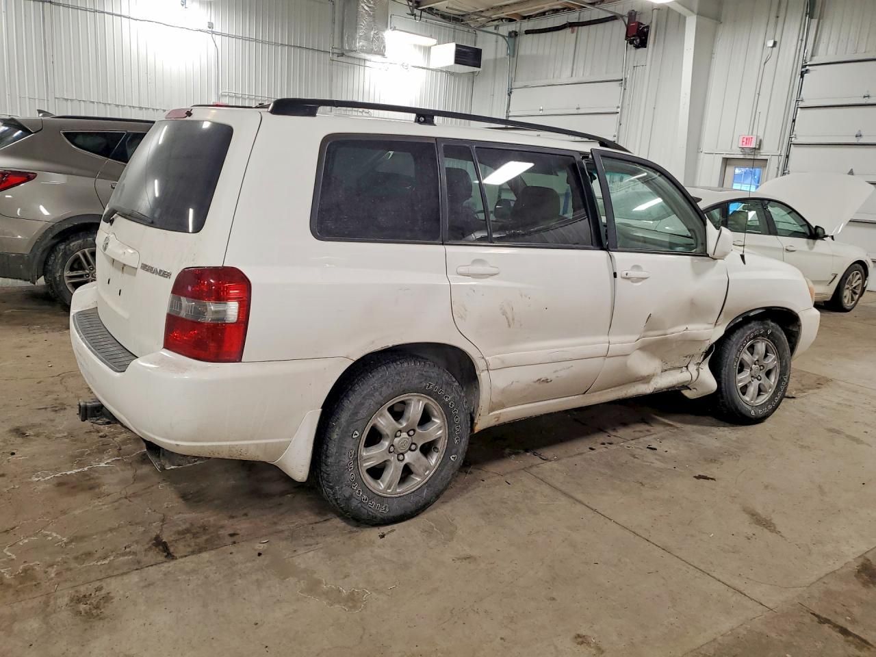 2004 Toyota Highlander Base
