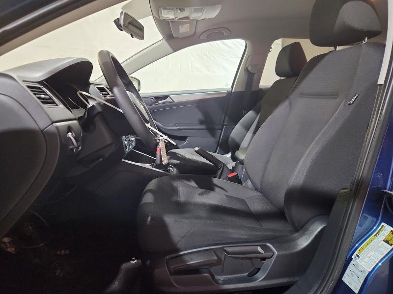2016 Volkswagen Jetta se