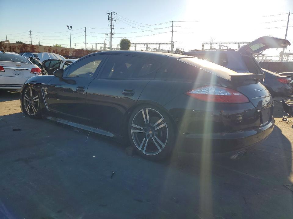 2013 Porsche Panamera 2