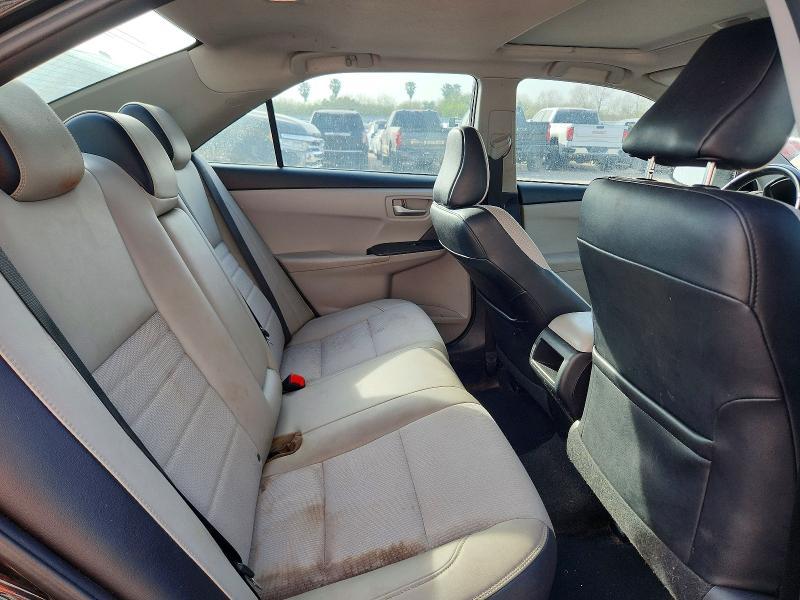 2016 Toyota Camry le