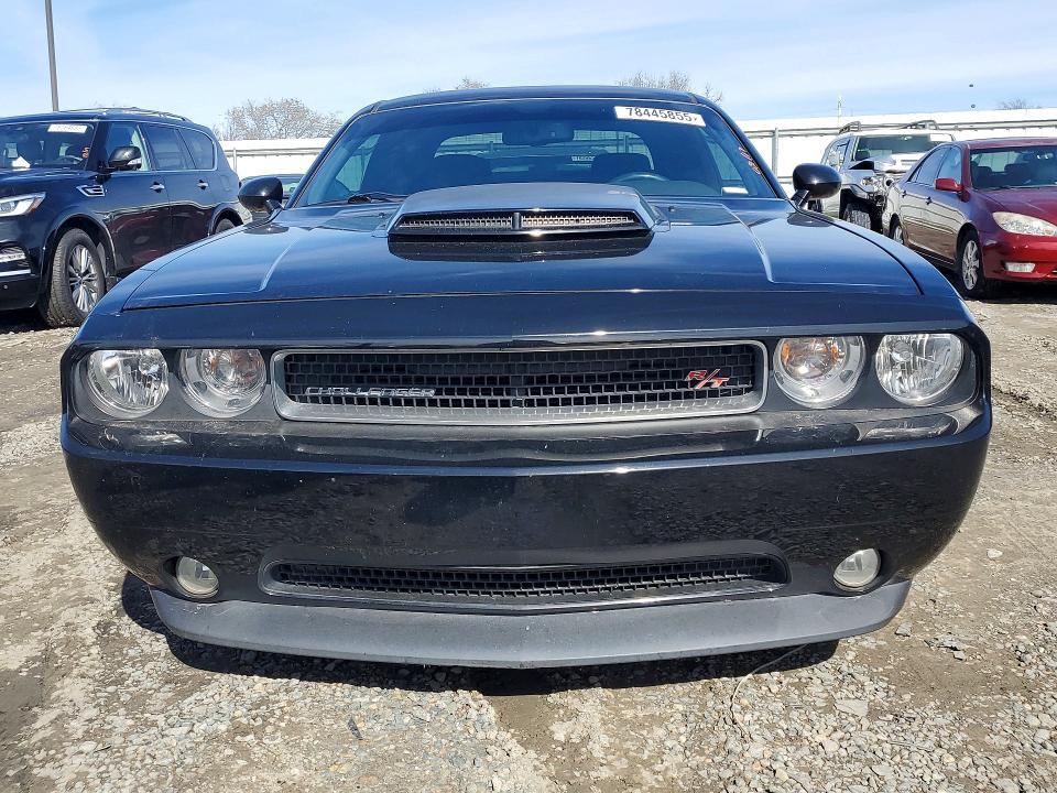 2012 Dodge Challenger r